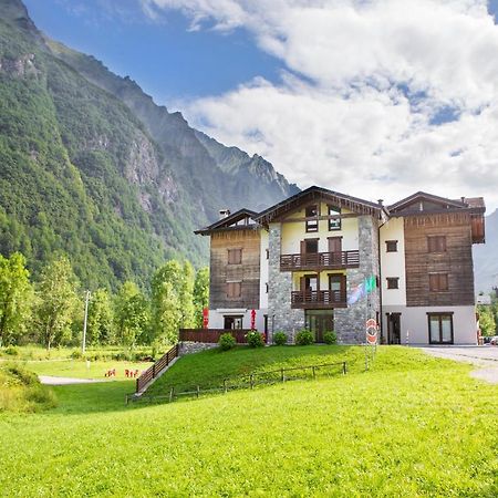 Ostello Casa Corti Valbondione Bagian luar foto