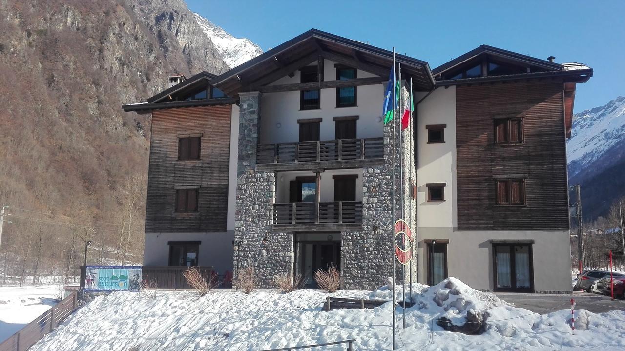 Ostello Casa Corti Valbondione Bagian luar foto
