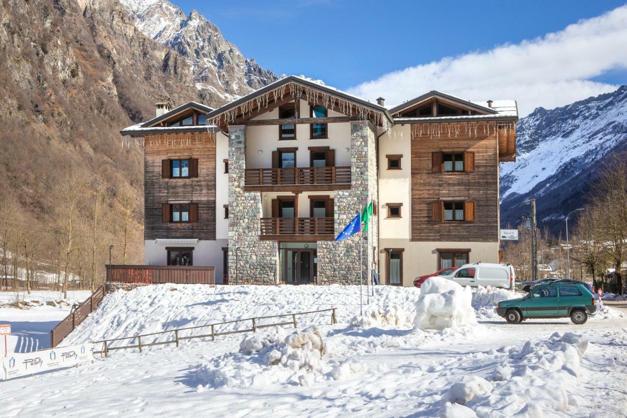Ostello Casa Corti Valbondione Bagian luar foto